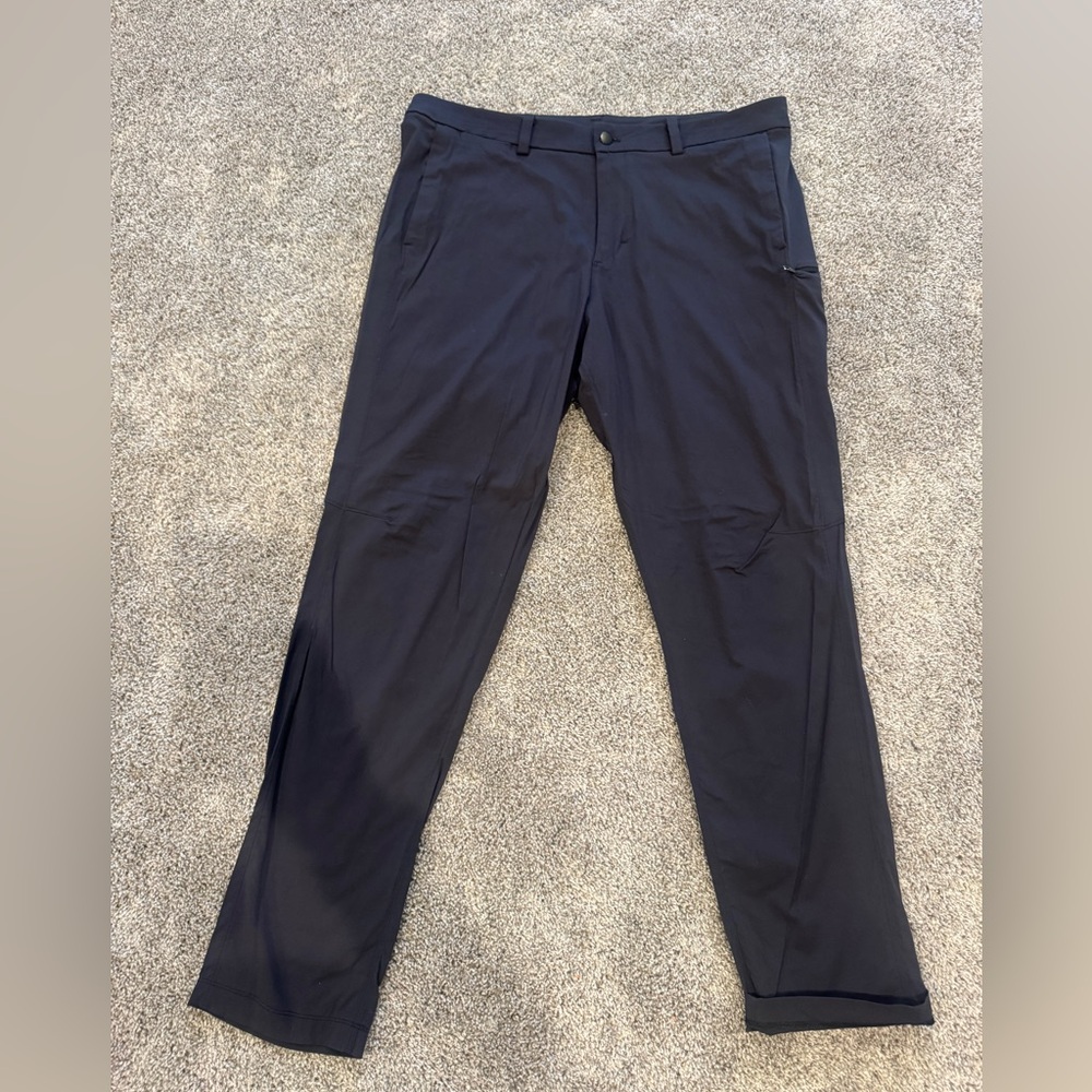 Luluemon Men's navy blue Pants size 36